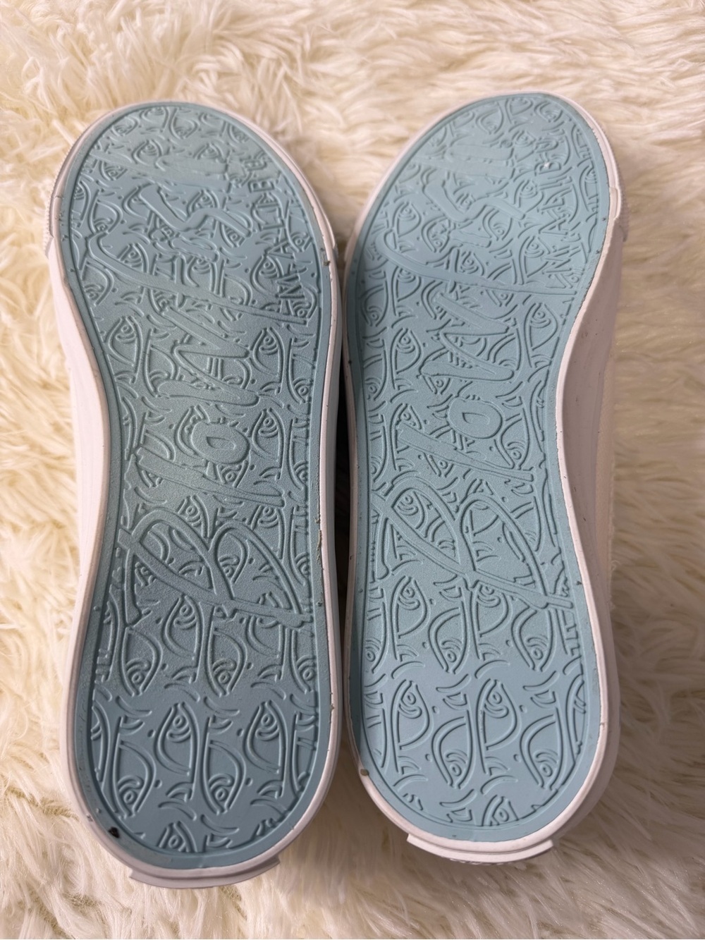 Blowfish White Canvas Sneakers with Floral Embroidery Size 8 cottagecore Beach - Picture 5 of 8